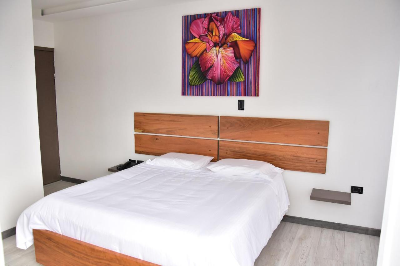 סנטה רוזה דה כבאל Hotel Valcon מראה חיצוני תמונה